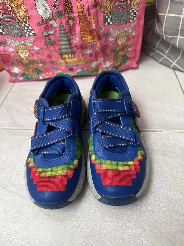 Preloved Sepatu Skechers Anak