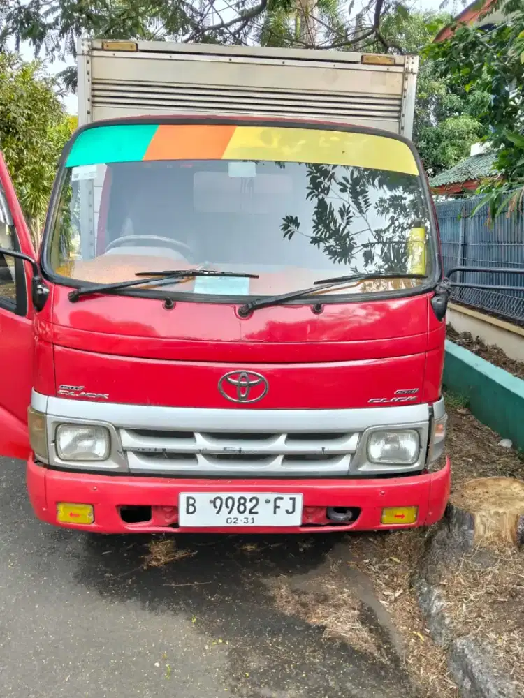 Toyota Dyna 125 LT 6 Roda 2005