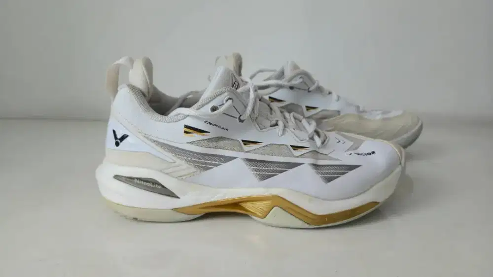 Sepatu Badminton High-end Victor C90NLite Size 41 Original