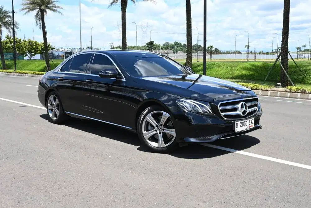 (CASH TERMURAH) Mercedes Benz E250 AMG 2018 Black