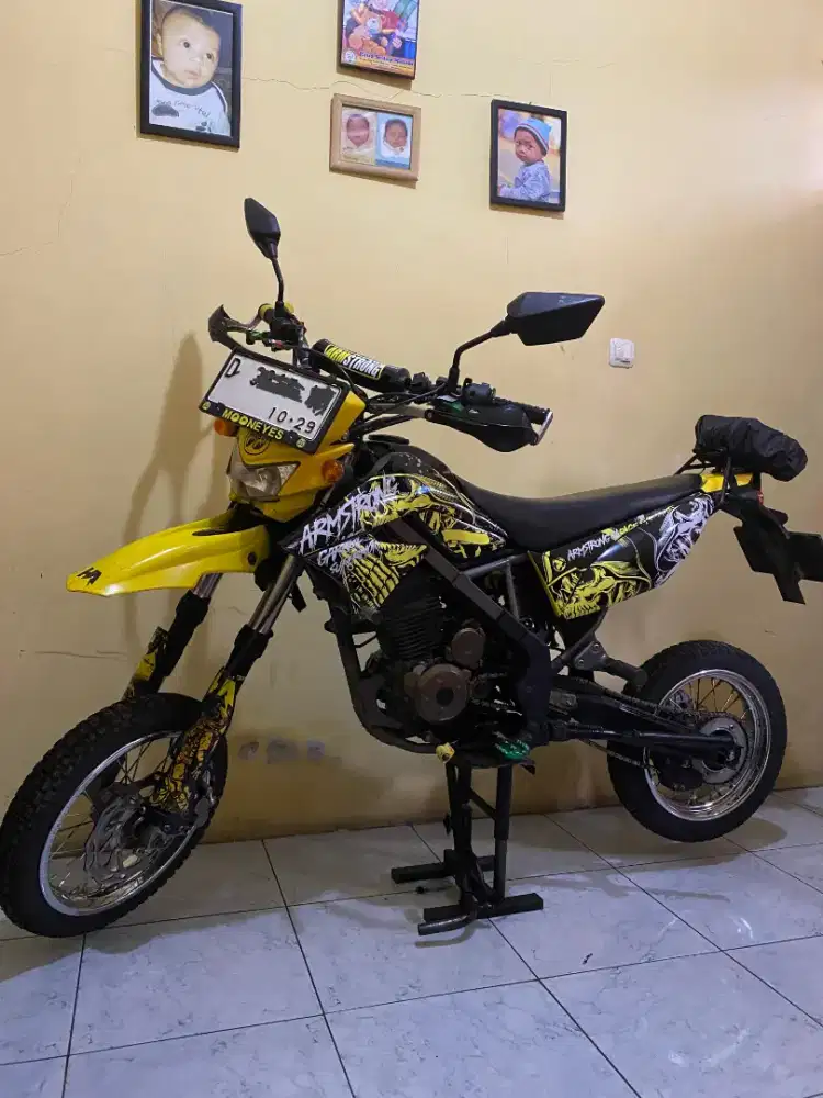 Kawasaki Dtracker 150 old
