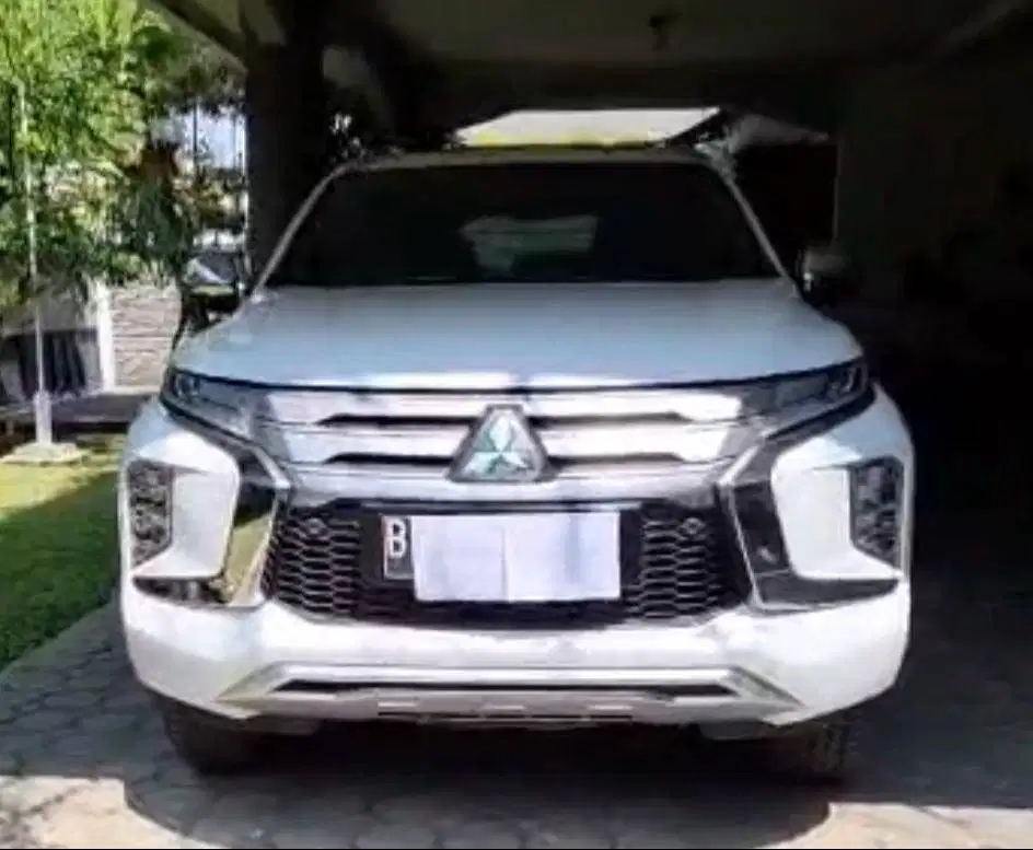 Mitsubishi Pajero Sport Dakar 4x2 thn. 2021 LOW KM!!