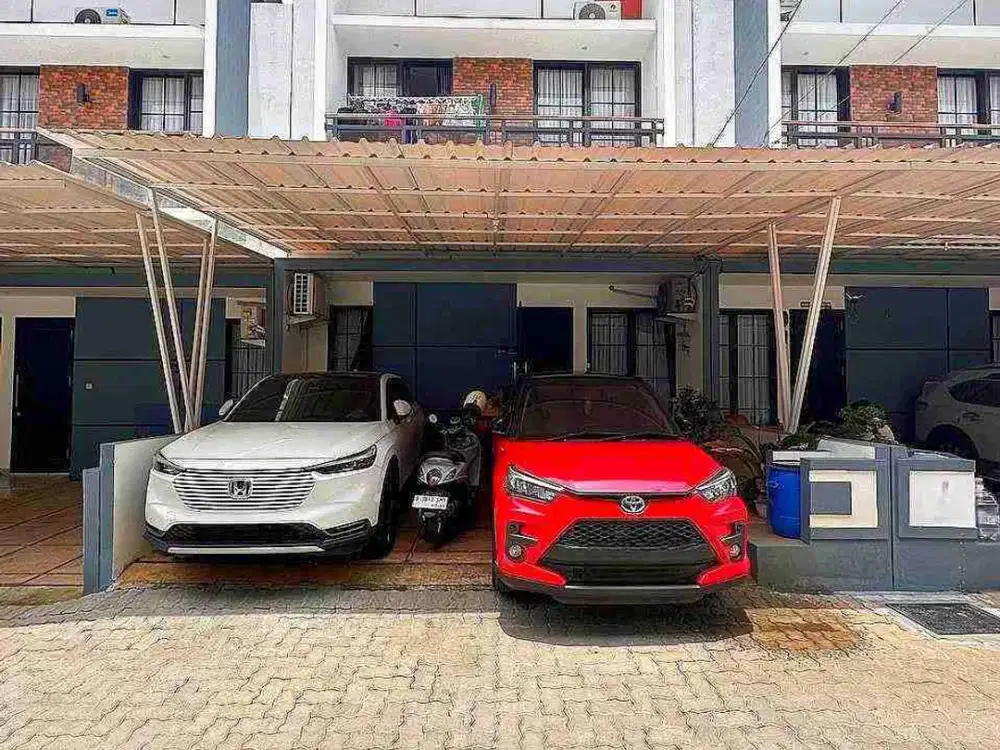 RUMAH 2 LANTAI FULL FURNISHED DI CILANGKAP — 3 KT, CARPORT 2, SHM, DEKAT TOL