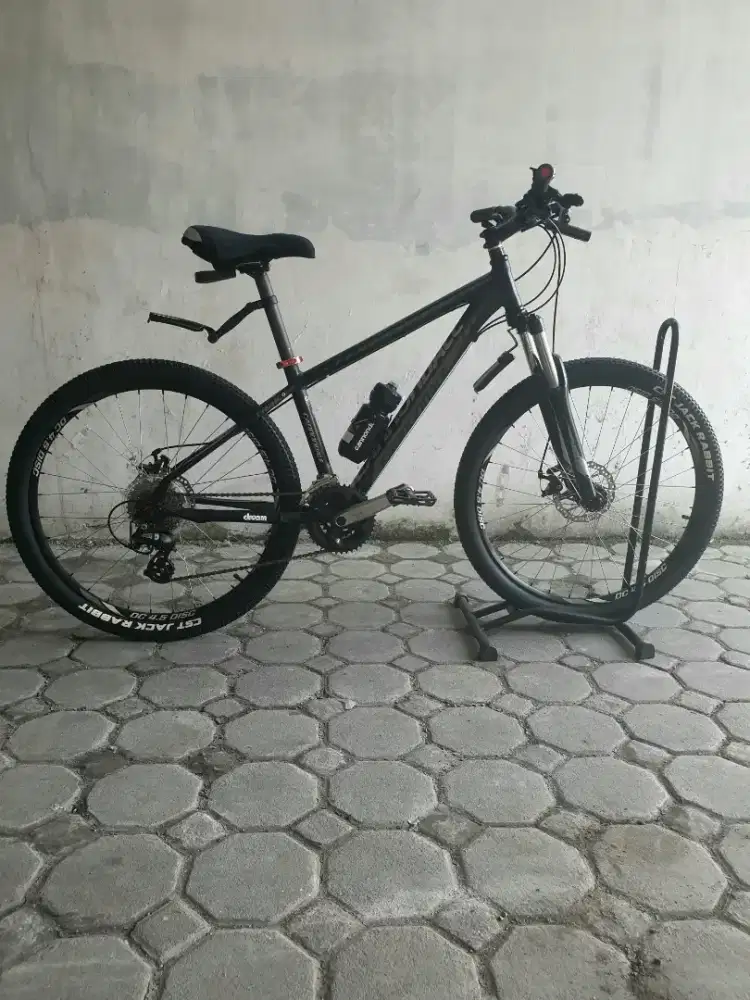 Sepeda Gunung Cannondale MTB