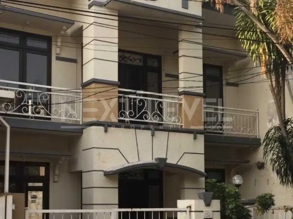 Disewakan rumah di graha sampurna Wiyung Surabaya barat