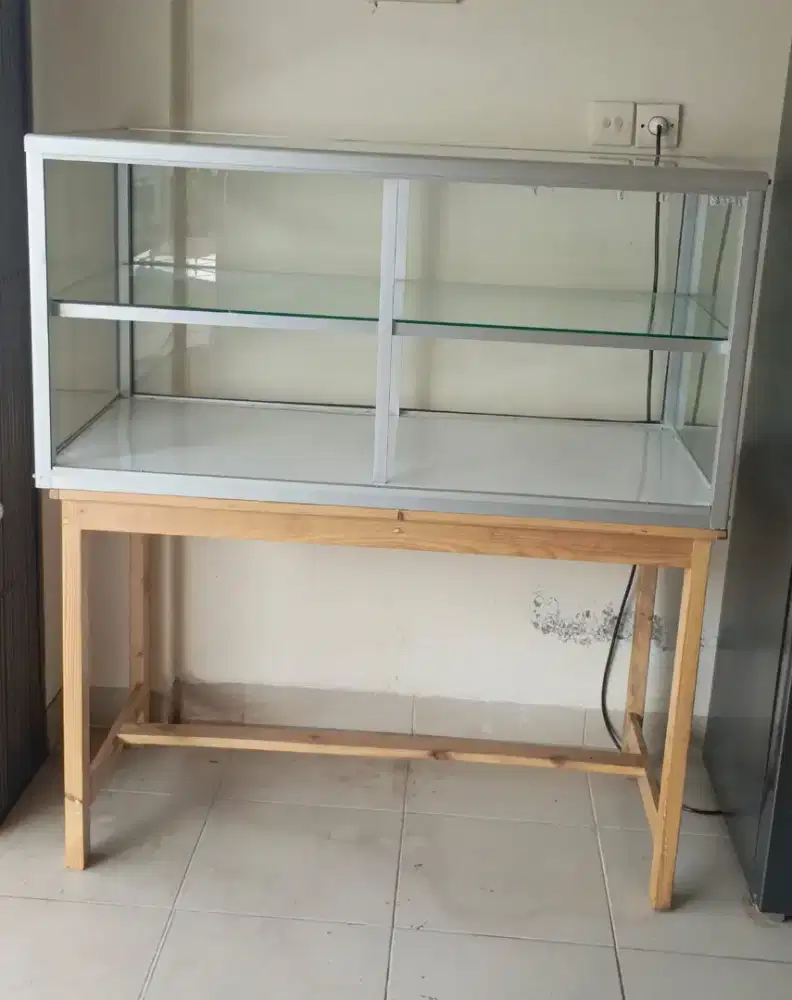 Etalase 120 cm x 60 cm 2 Tingkat