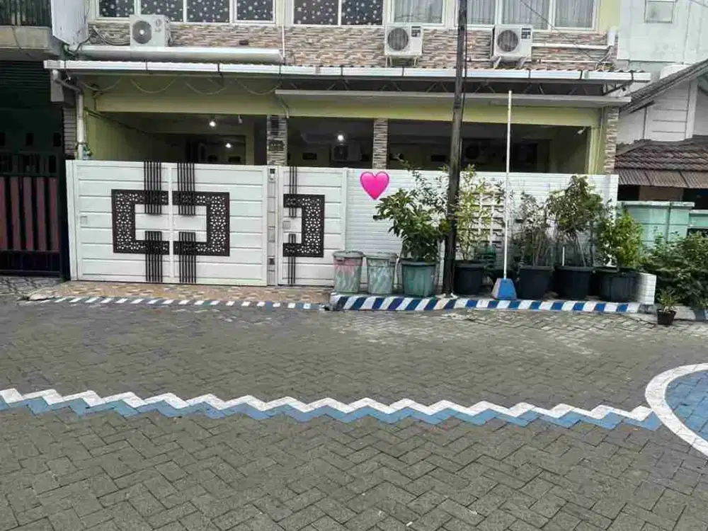 Rumah Kost Putri Aktif 2,5 Lantai Full Penghuni Ngomset di Deltasari Indah, Waru, Sda