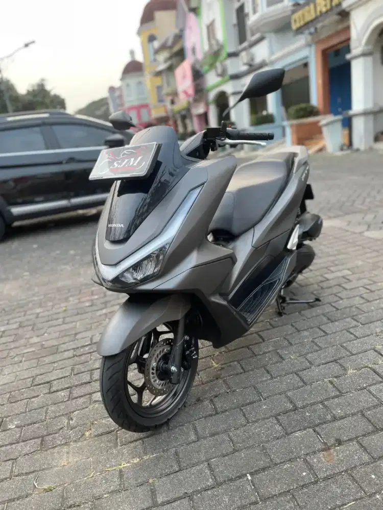 HONDA PCX 160 CBS 2025 KM 6K ASLI