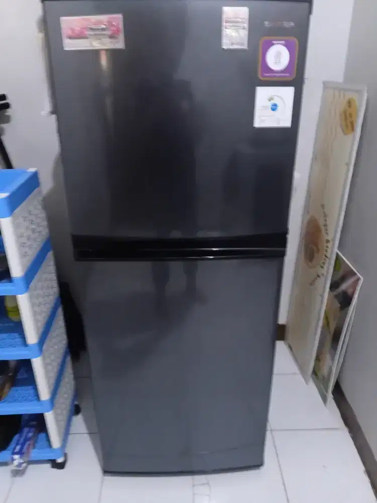 Jual cepat kulkas sharp