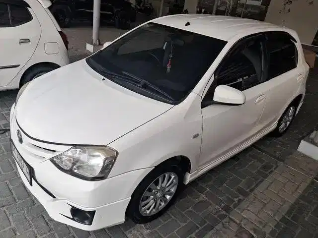 Toyota Etios 1.2 G Bensin MT 2014 - CM