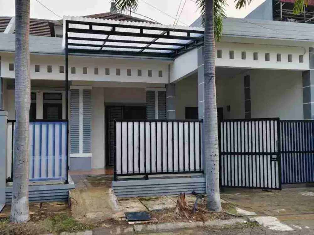 Disewakan rumah besar siap huni cluster aralia