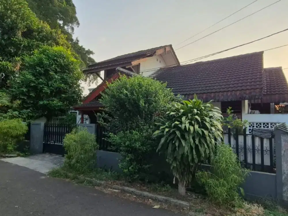 Posisi Hoek Rumah Siap Huni 2 Lantai di Perumahan Bukit Indah VN-19042