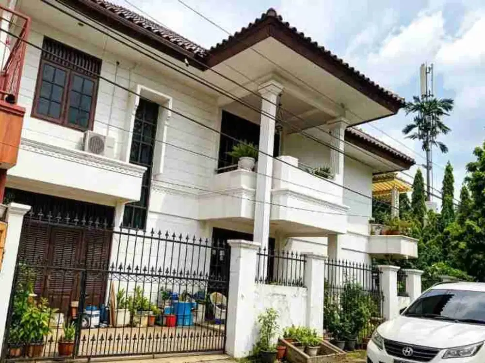 Jual Rumah Hook 2,5 Lantai Komplek PTB Duren Sawit LT 249m² SHM