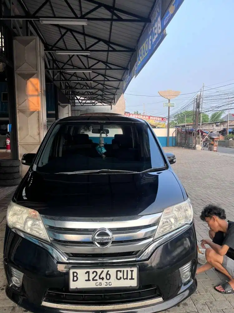 Nissan Serena 2013 Bensin