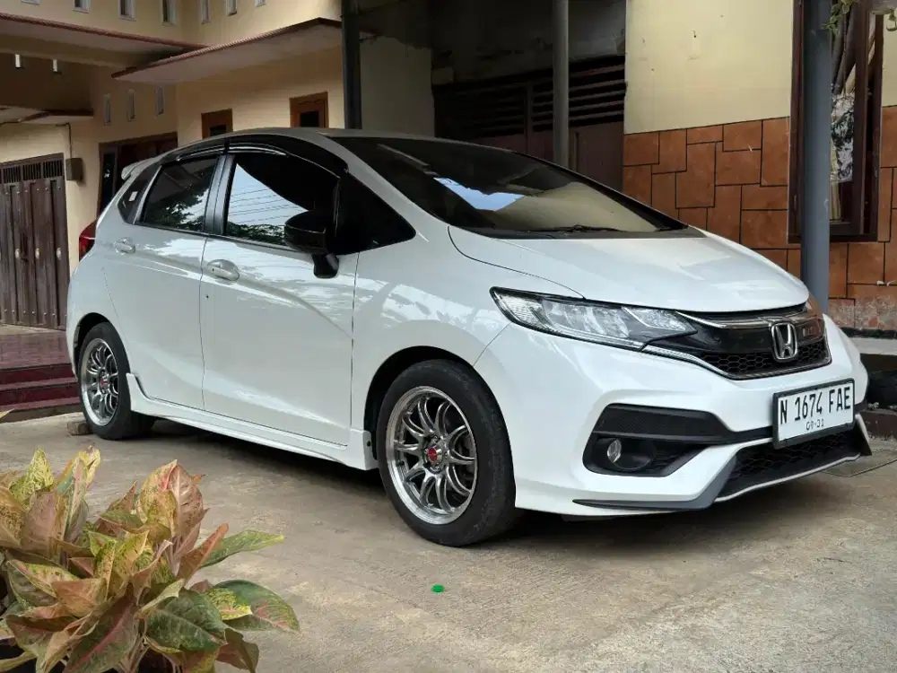 HONDA JAZZ RS GK5 Facelift