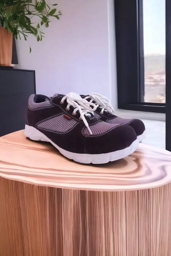Smart Sepatu safety teknisi ac Karawang