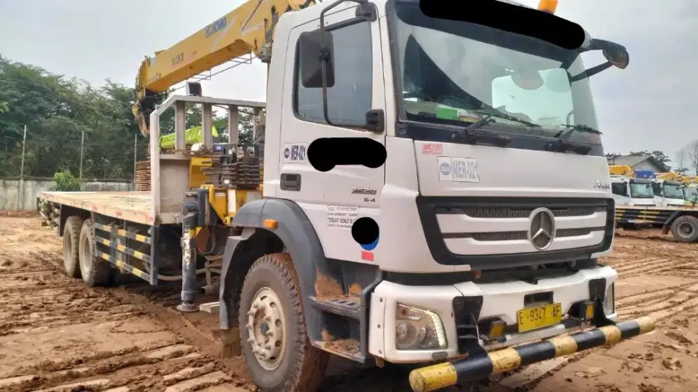 Truck Mounted Crane 12 Ton XCMG 2022