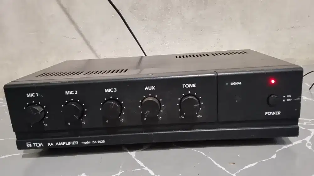 Amfli mic toa masih mulus dan terawat tinggal pakai