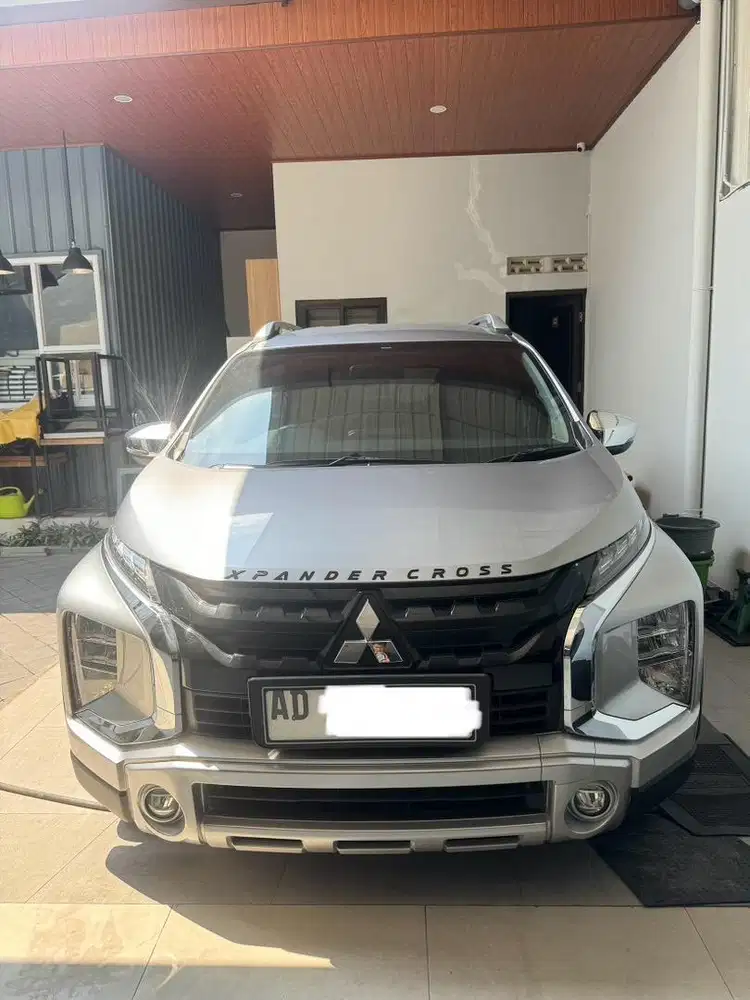 Mitsubishi Xpander Cross matic Facelift 2021/2022 Km 40 rb