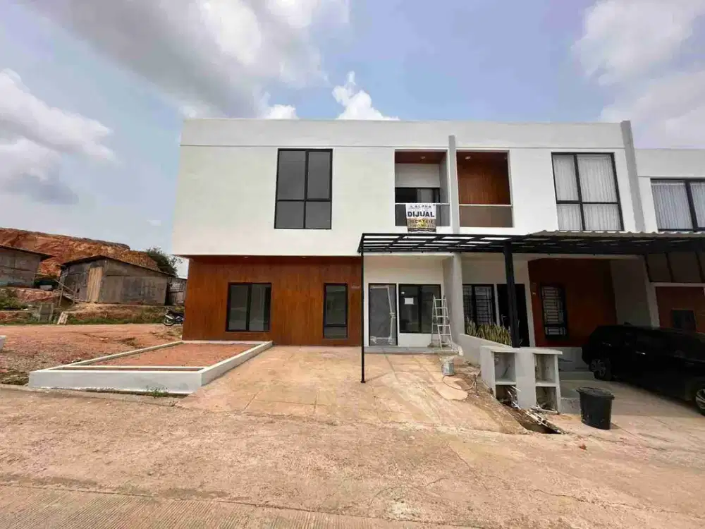 Dijual Cepat Rumah Hook 2 Lantai di Everhill, Batam Center