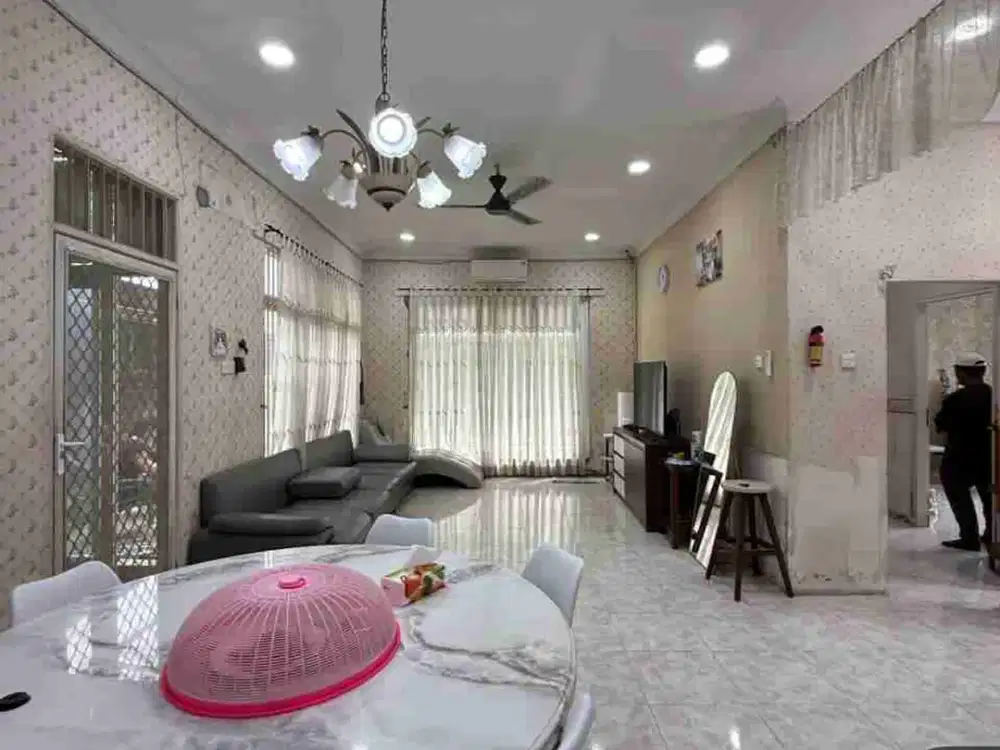 Dijual Rumah di Komplek Bumi Asri