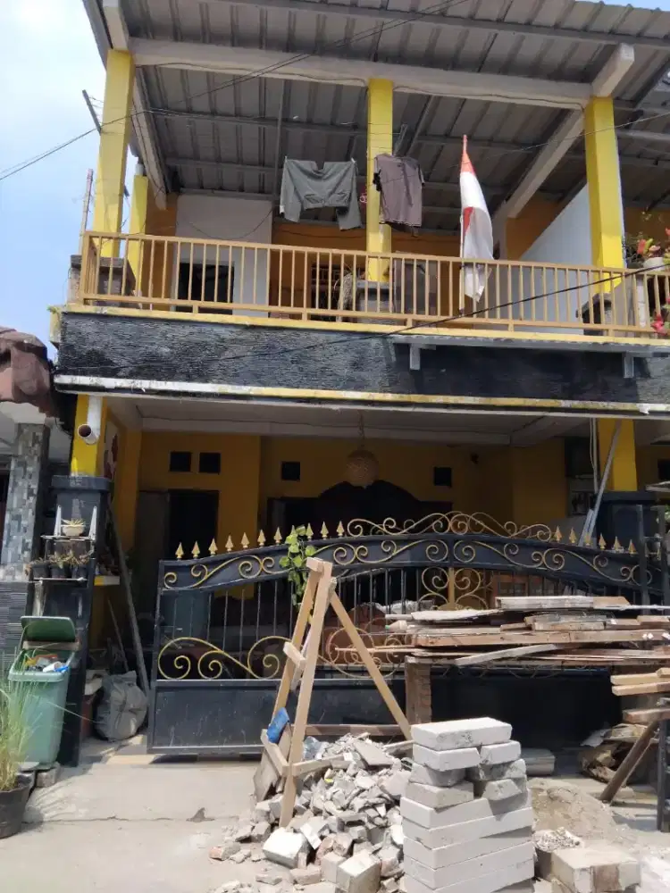 Bismillah di kontrakan Rumah 2 lantai ,di lingkungan komplek ,