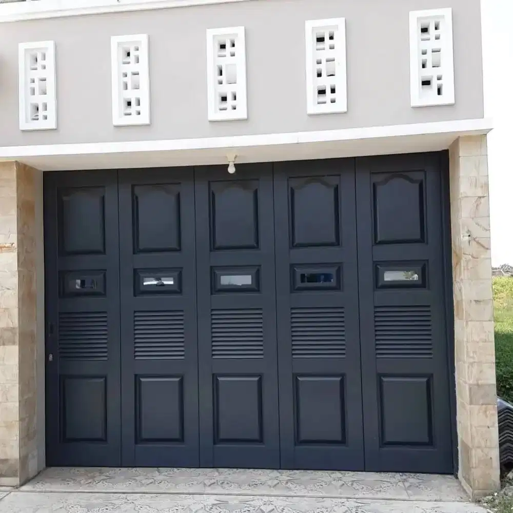 Pintu garasi handerson mobil