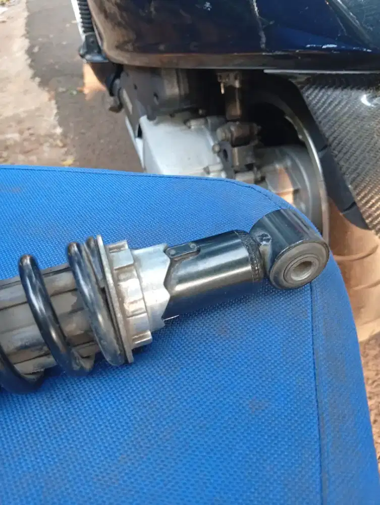 Shok original vespa sprint 150