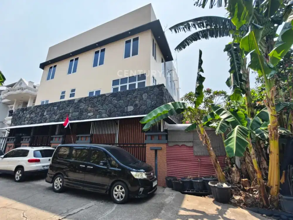 Rumah Mewah 5 LT Di Komplek Mokmer Kemayoran Jakarta Pusat