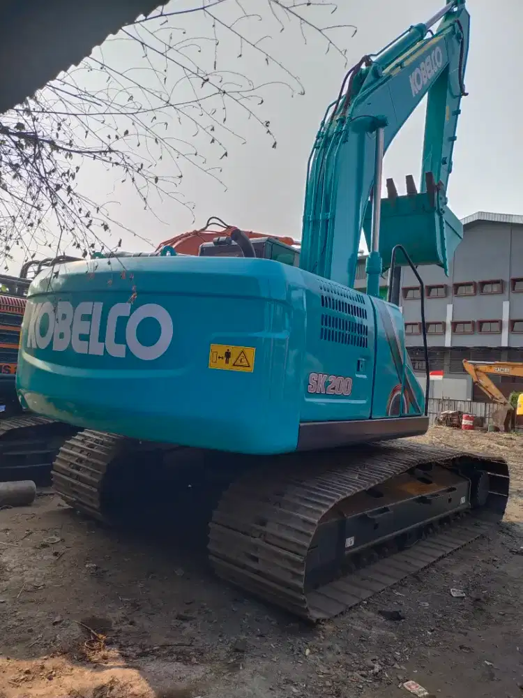 Excavator Kobelco SK200-10 Tahun 2022