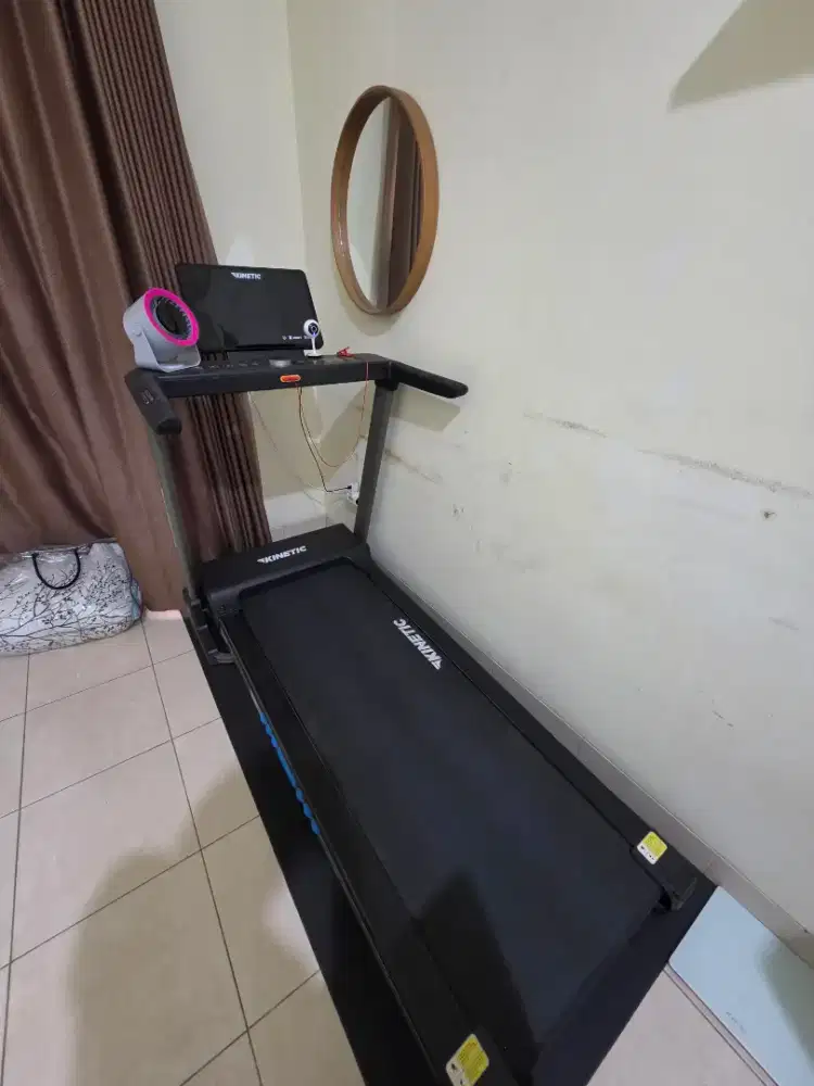 Treadmill KINETIC KD654B 3HP like a new