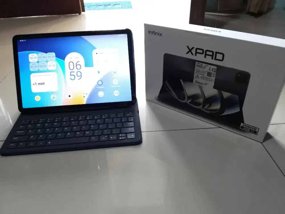 Preloved Infinix XPAD X1101 plus keyboard