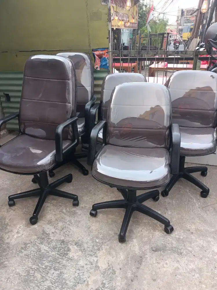 Kursi/ Bangku bekas