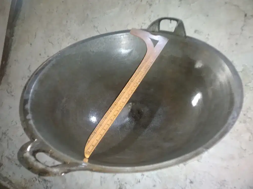 Penggorengan Besar Diqmeter 52 cm lebih