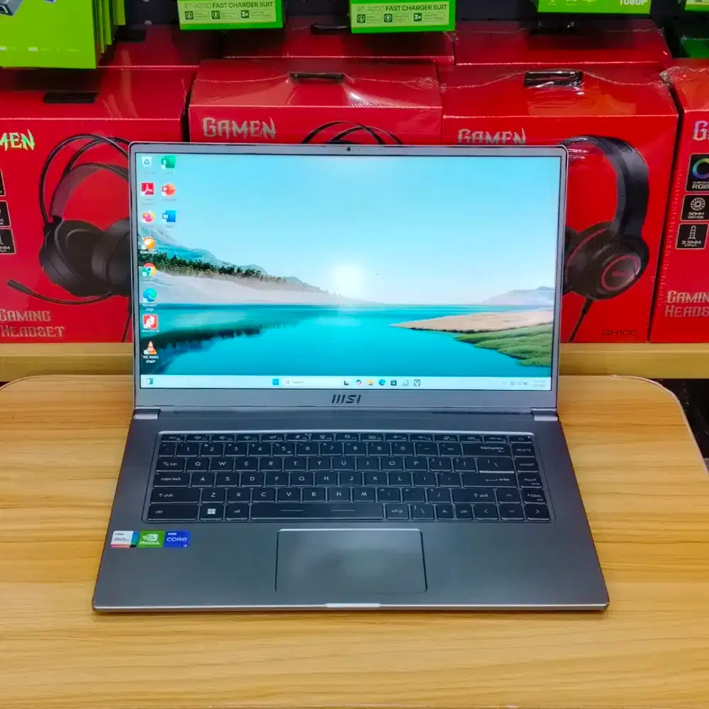 Laptop MSI i7-1165G7 16/512GB Dedicated VRAM Nvidia MX450 - Siap Pakai