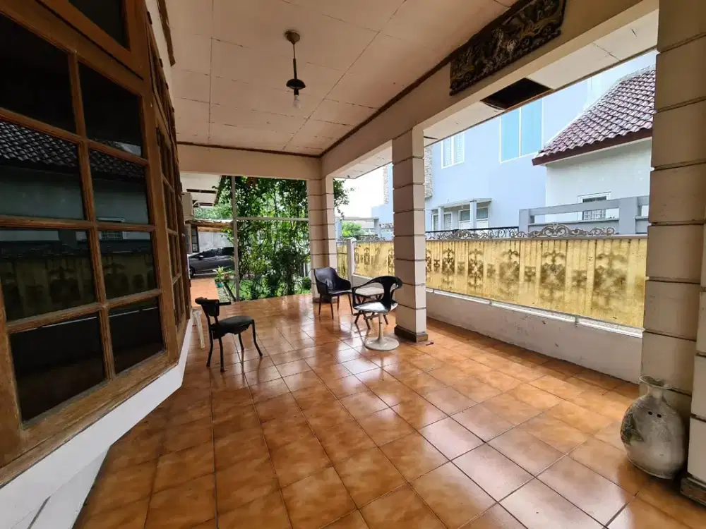 Rumah Luas 432 m2 Selangkah ke Jalan Raya Cinere Harga Terbaik