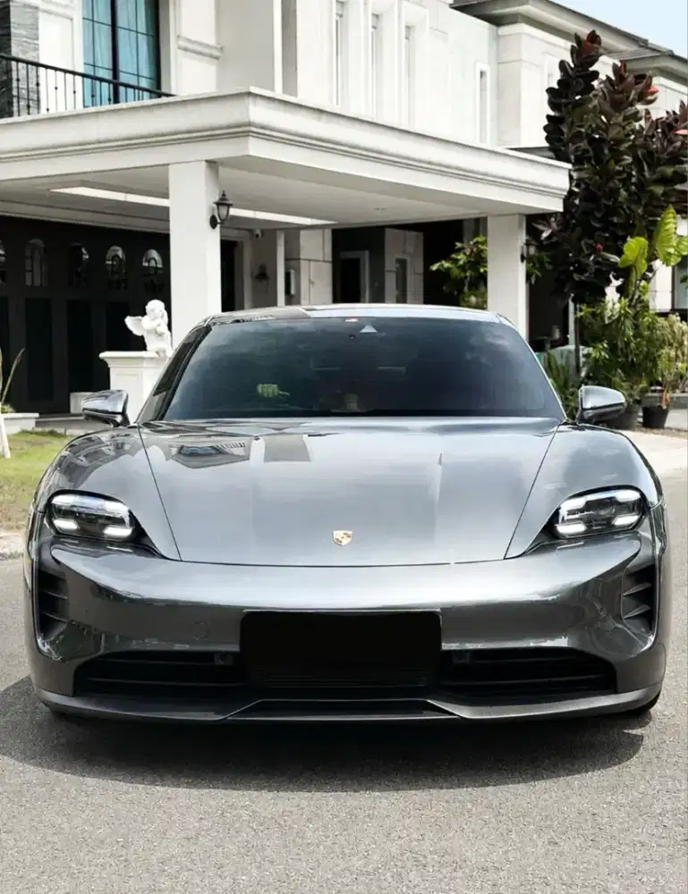 MURAH CASH. PORSCHE Taycan 4S 2022 carrera 2021 i4 ev