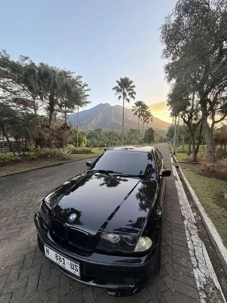 BMW 325i 2001 Bensin