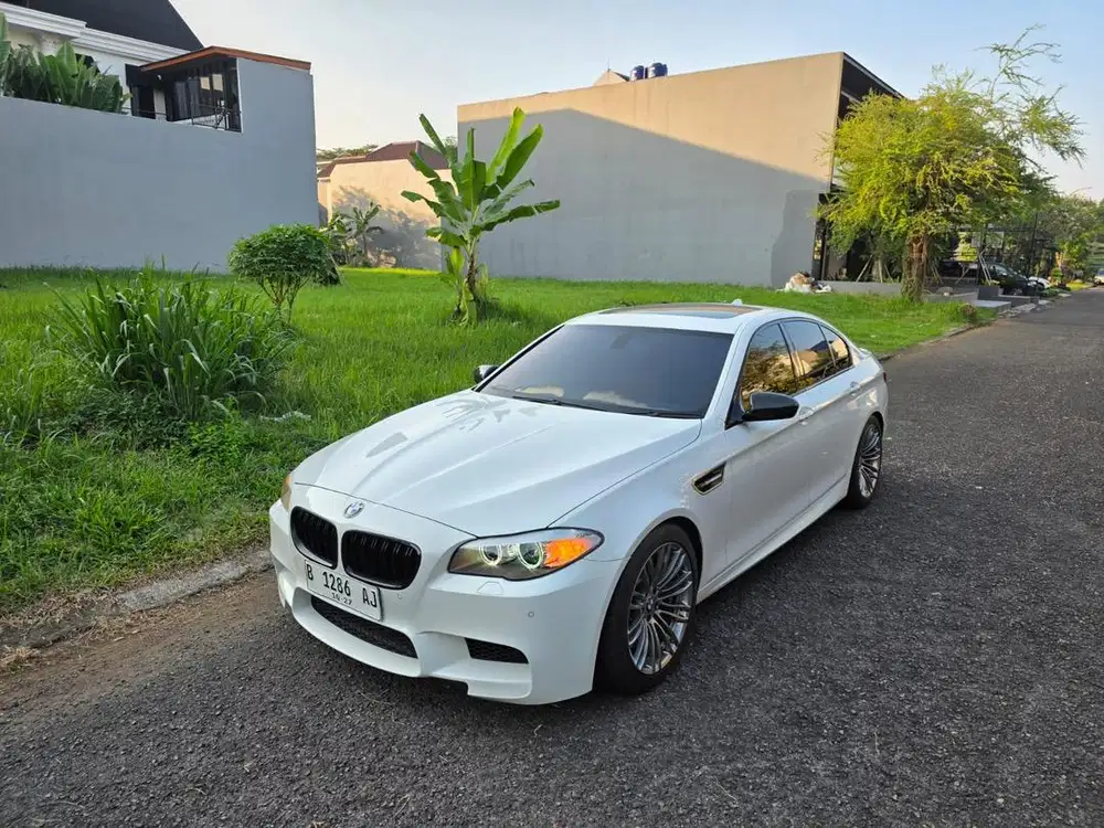 Bmw M5 F10 2012