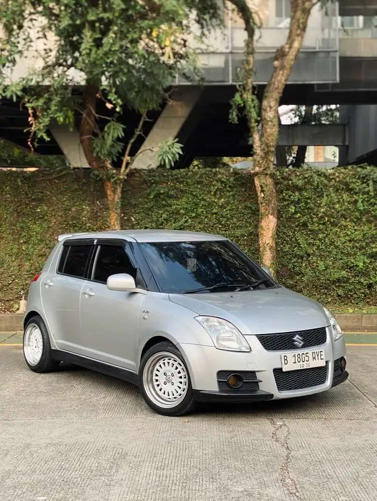 Suzuki Swift 2008 Bensin