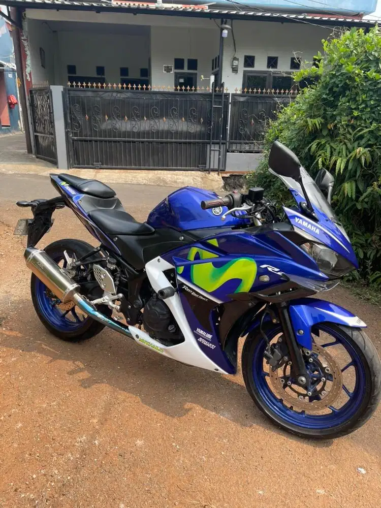 YAMAHA R25 2017