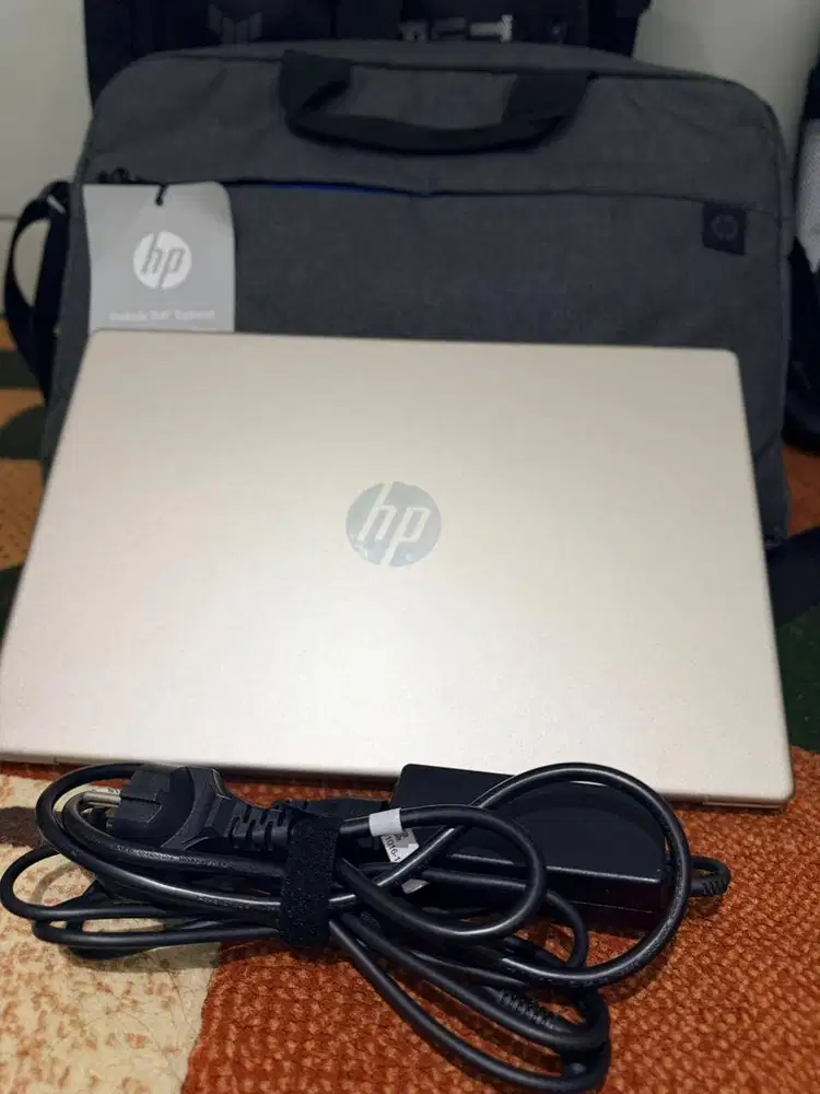 JUAL LAPTOP HP AMD Ryzen 3 7320U