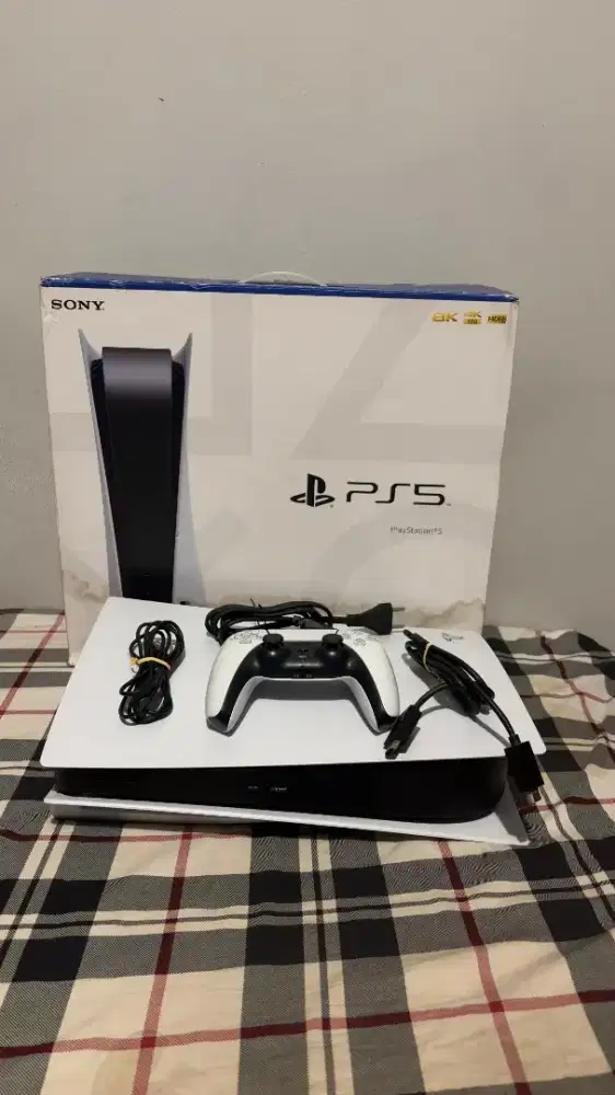 PS5 DISC VERSION CFI-1200A – MULUS, KONDISI TERAWAT