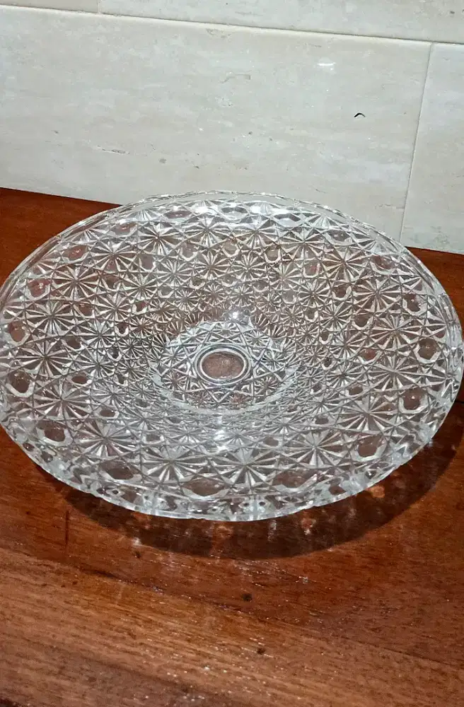 Vintage French Cut Bowl - Wadah Saji