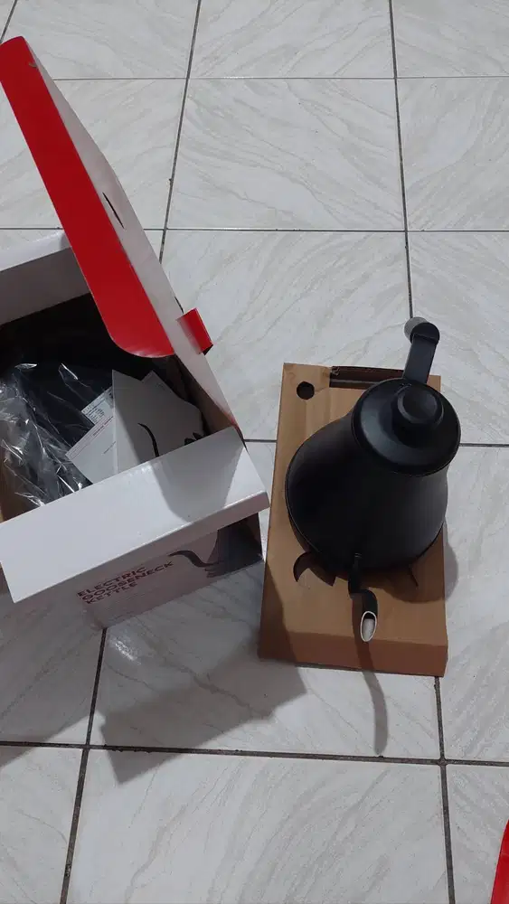 Klaz Electric Grossneck Kettle