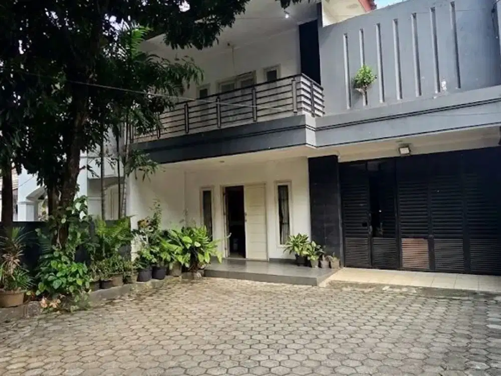Jual rumah di Bona Indah Lebak Bulus Jakarta Selatan dekat akses Tol JORR dan MRT.