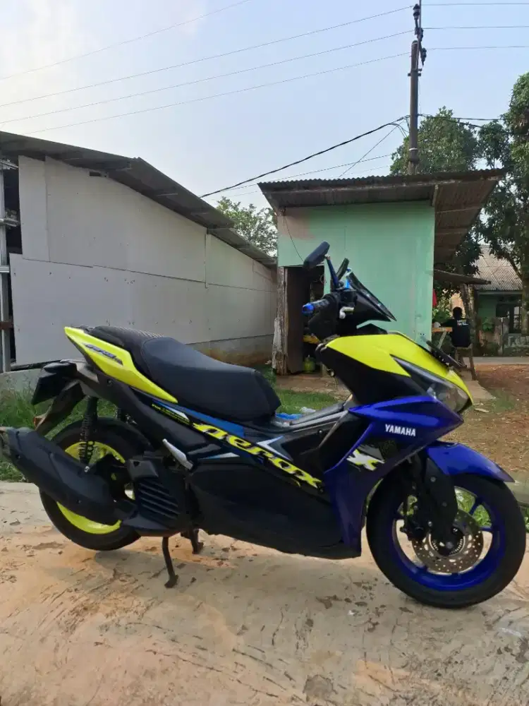 Yamaha aerox 2023