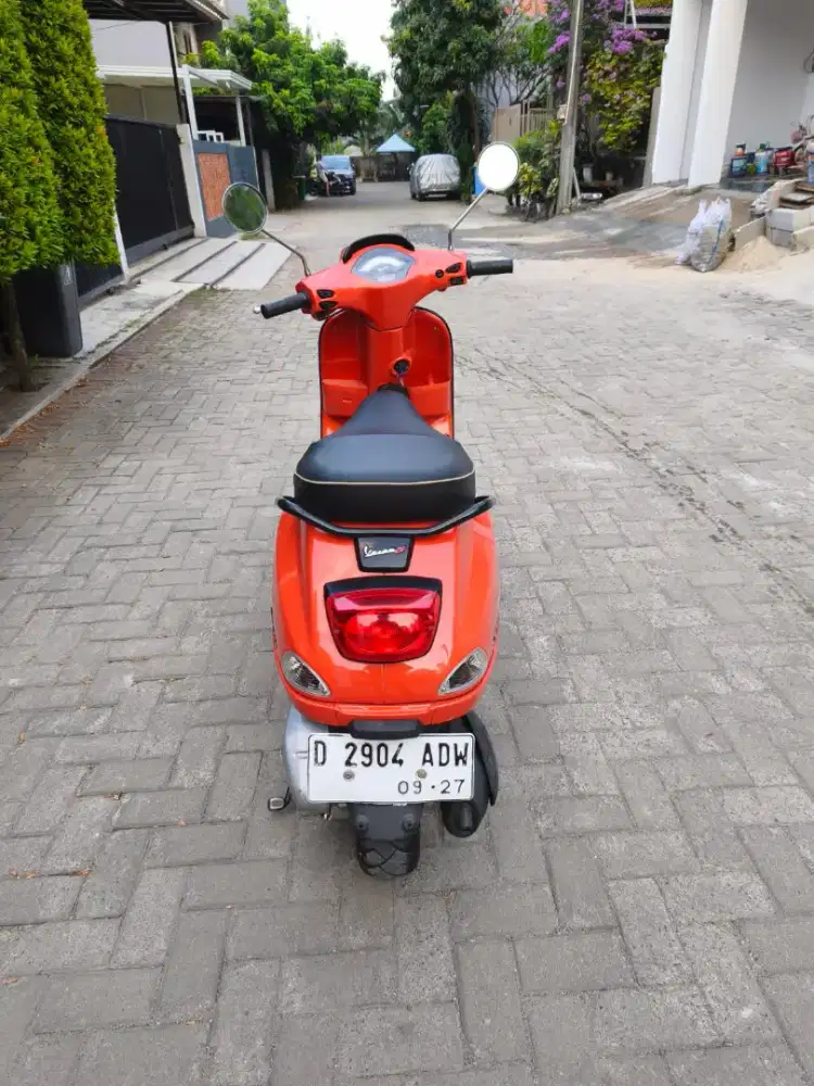 Vespa S125 IGET LED tahun 2022