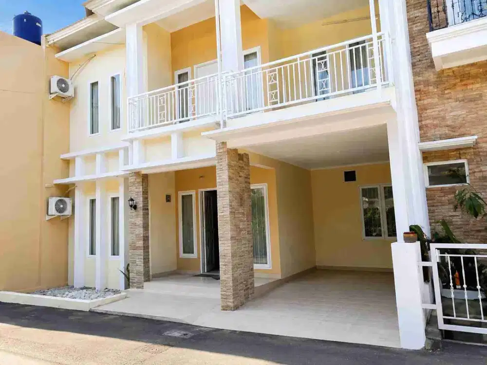 Disewakan rumah townhouse furnish cluster pondok kelapa