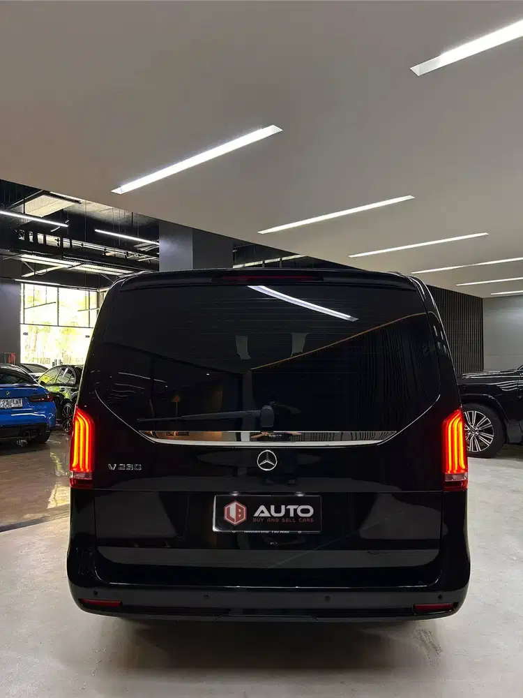 Mercedes Benz V250 Facelift 2026 Hitam Km5rb Mercy B17TAZ Nik 2023